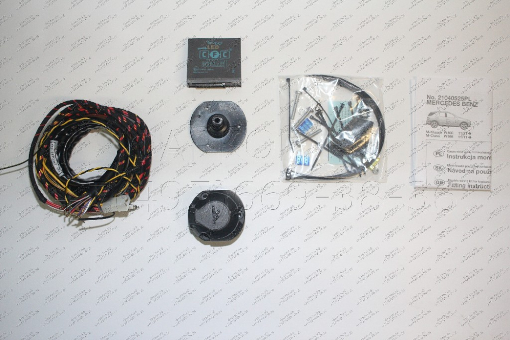 Купить электрика фаркопа mercedes m-class 11/2011-2015, mercedes gle-class 2015-2019, mercedes gle-class coupe 2015-2019 13-конт по цене  Низкие цены. Большой выбор. Доставка по всей России. Интернет-магазин в Москве. Только положительные отзывы!