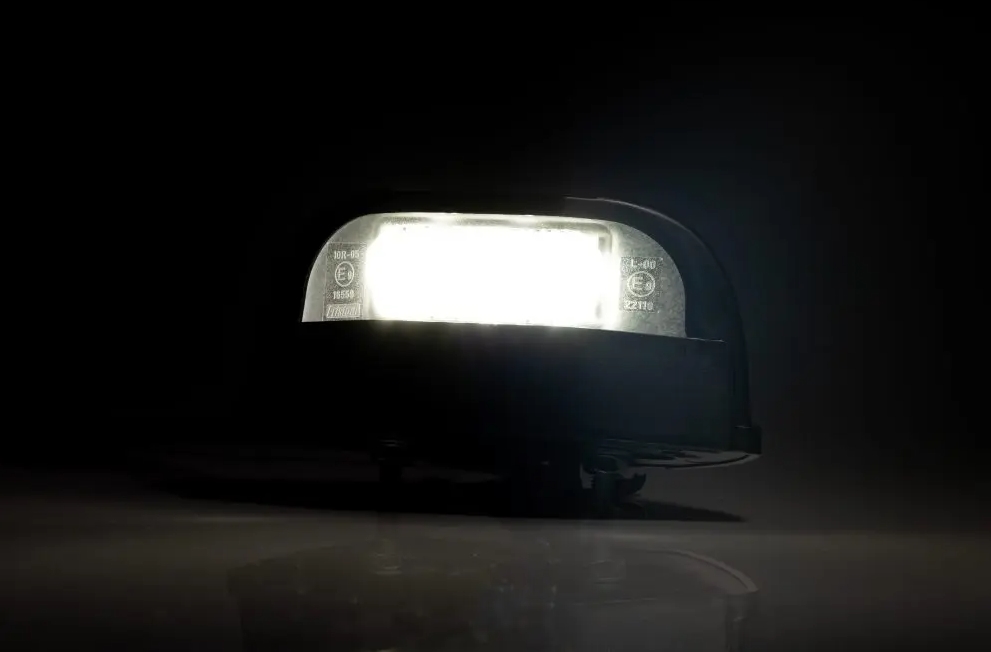 Купить подсветка номера fristom ft-260 led чёрного цвета c проводом по цене 1 132 р.. Низкие цены. Большой выбор. Доставка по всей России. Интернет-магазин в Москве. Только положительные отзывы!