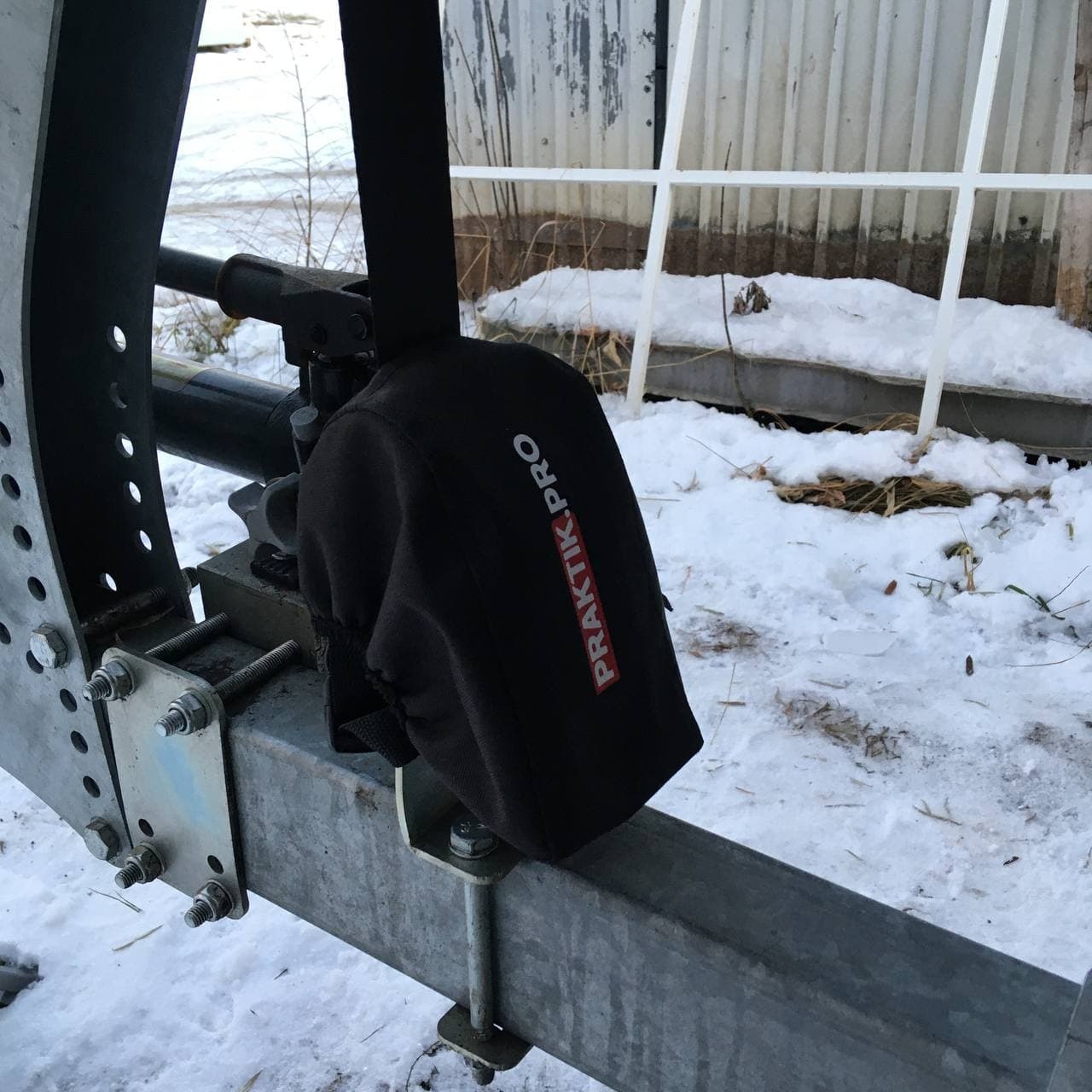 Купить чехол сумка для фиксирующей стропы (самозатягивающийся стяжки) по цене 820 р.. Низкие цены. Большой выбор. Доставка по всей России. Интернет-магазин в Москве. Только положительные отзывы!