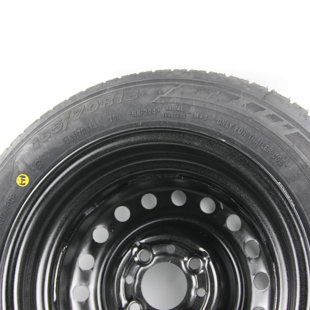 Купить колесо прицепа 165/70r13 кама нк-244 79n с диском trebl 42b29c 5x13 4x98 et29 d60.1 silver по цене 0.00 р.. Низкие цены. Большой выбор. Доставка по всей России. Интернет-магазин в Москве. Только положительные отзывы!