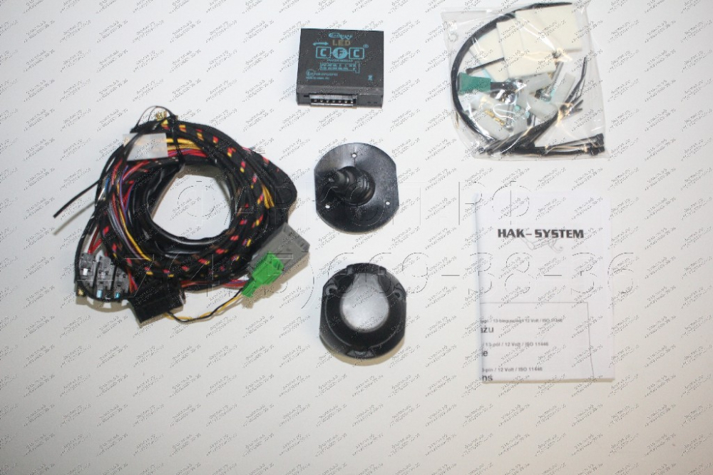 Купить электрика фаркопа volvo xc60 2008-2017, xc70 2007-2016, s60 2010-2019, s80 2006-2016, v60 2010-2019, v70 2007- 21260519 по цене  Низкие цены. Большой выбор. Доставка по всей России. Интернет-магазин в Москве. Только положительные отзывы!