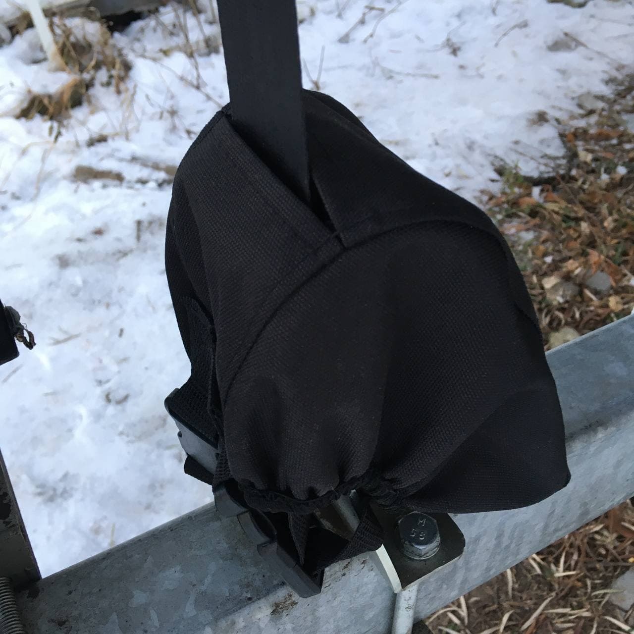 Купить чехол сумка для фиксирующей стропы (самозатягивающийся стяжки) по цене 820 р.. Низкие цены. Большой выбор. Доставка по всей России. Интернет-магазин в Москве. Только положительные отзывы!