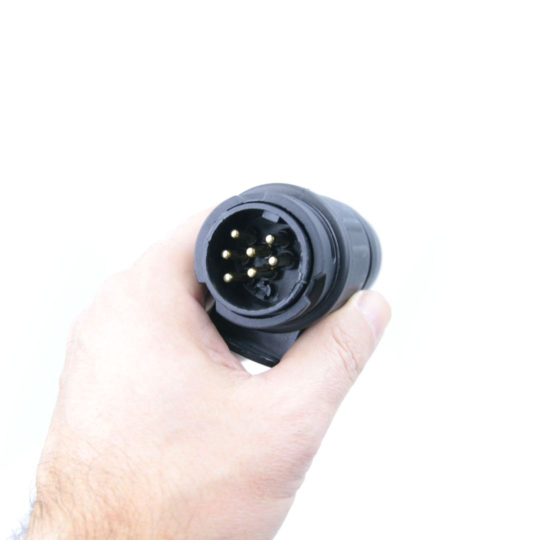 Купить адаптер-переходник 13/7pin 12v trailercom 3028 по цене 690 р.. Низкие цены. Большой выбор. Доставка по всей России. Интернет-магазин в Москве. Только положительные отзывы!