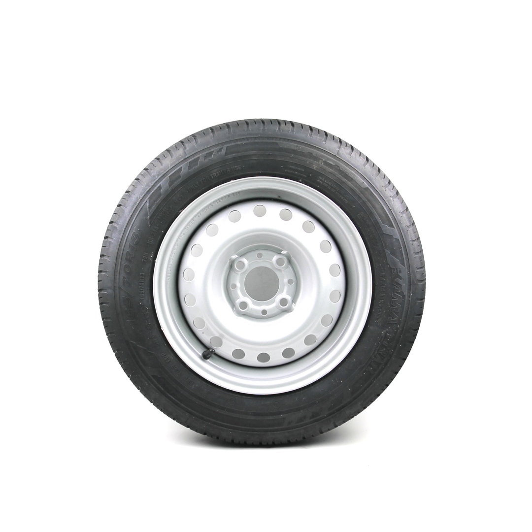 Купить колесо прицепа 165/70r13 кама нк-244 79n с диском trebl 42b29c 5x13 4x98 et29 d60.1 silver по цене 0.00 р.. Низкие цены. Большой выбор. Доставка по всей России. Интернет-магазин в Москве. Только положительные отзывы!