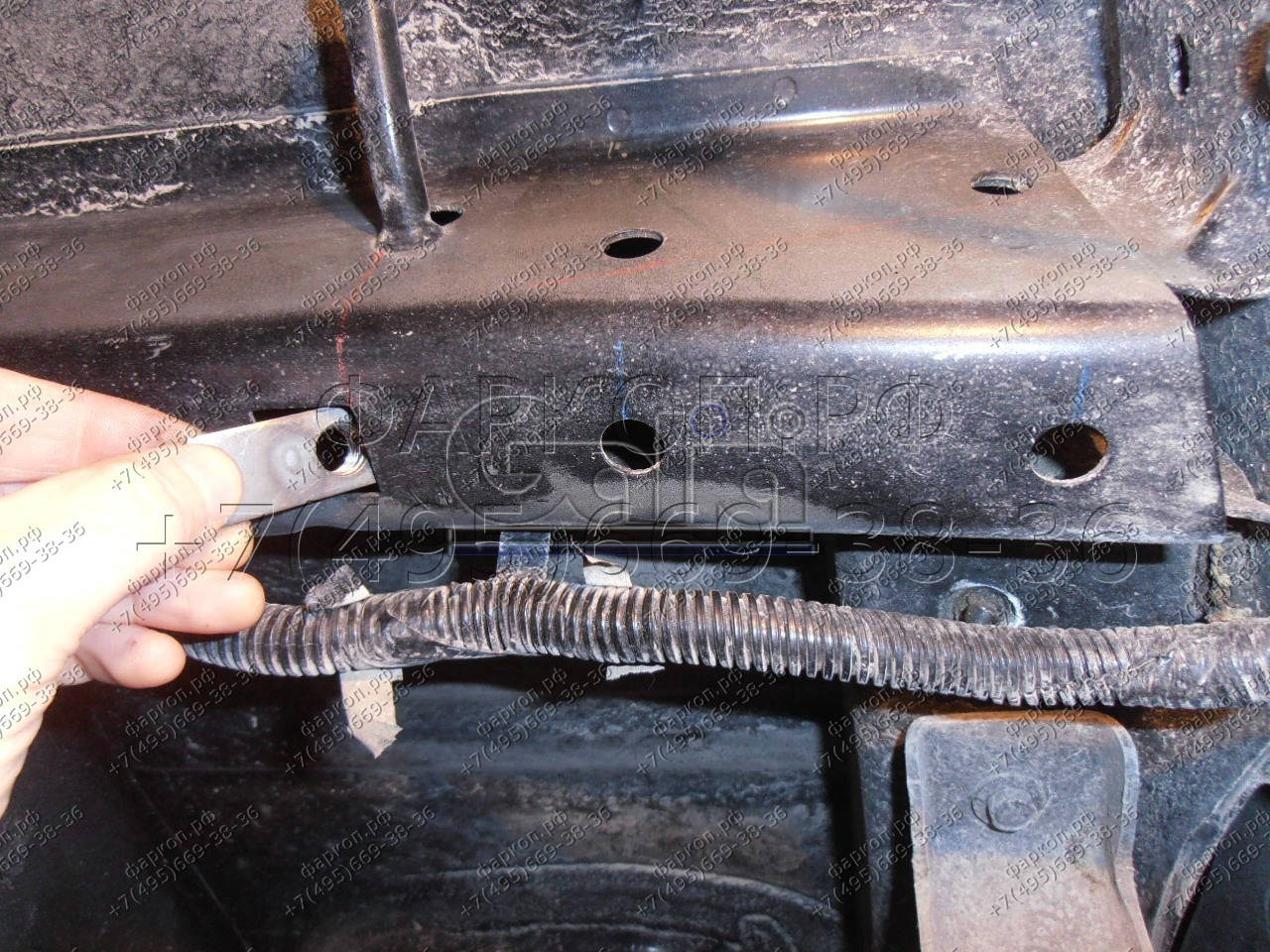 Купить фаркоп dodge journey 2008-2020, fiat freemont 2011-2020, кроме авто с запаской снизу - d042c galia по цене 26 568 р. Низкие цены. Большой выбор. Доставка по всей России. Интернет-магазин в Москве. Только положительные отзывы!