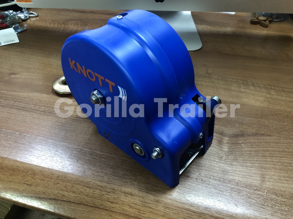 Купить knott лебедка прицепа таль 450 кг, пластмассовый корпус, синтетический фал, с крюком (6x0017.210) по цене 8 900 р.. Низкие цены. Большой выбор. Доставка по всей России. Интернет-магазин в Москве. Только положительные отзывы!