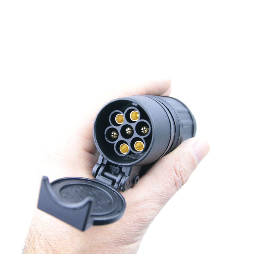 Купить адаптер-переходник 13/7pin 12v trailercom 3028 по цене 690 р.. Низкие цены. Большой выбор. Доставка по всей России. Интернет-магазин в Москве. Только положительные отзывы!